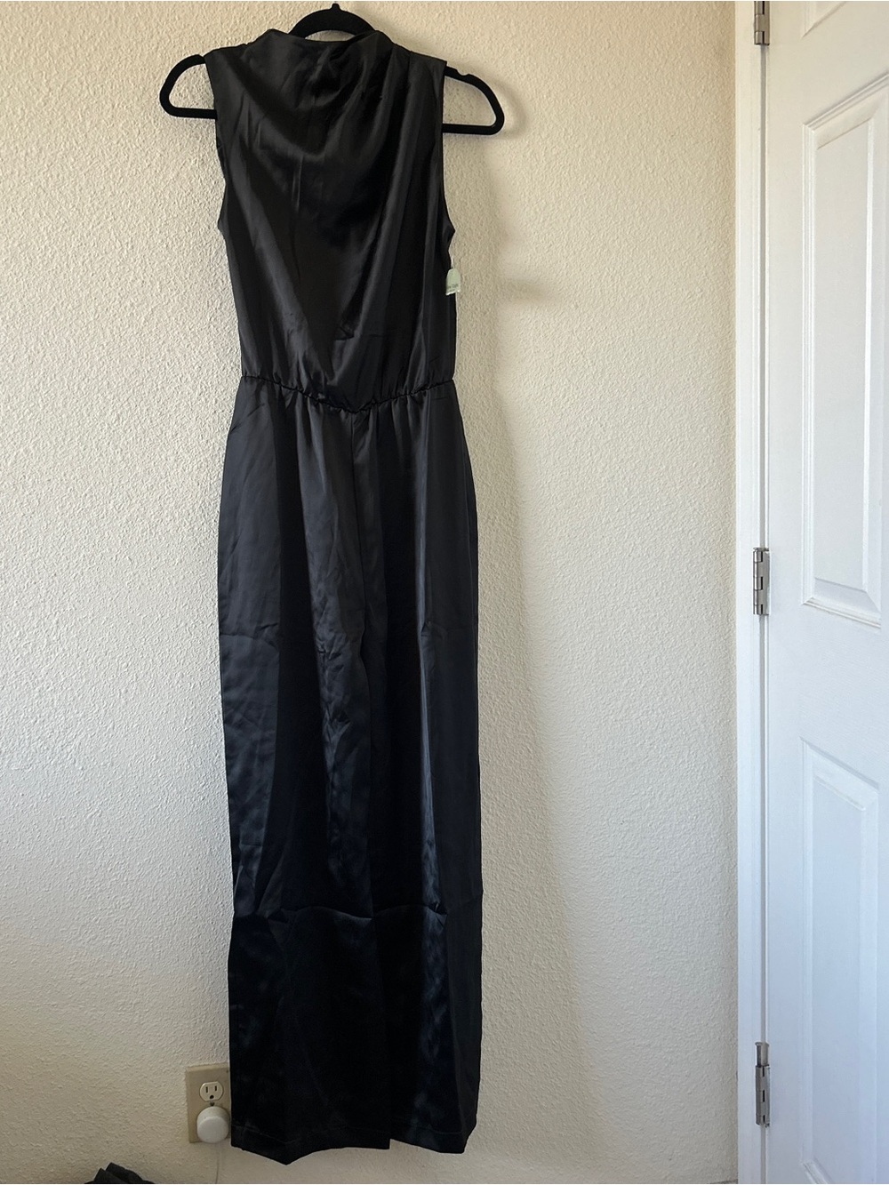 Nine Eight NWT Elegant sleeveless Wide Leg Jumpsuit Women’s 4 Black